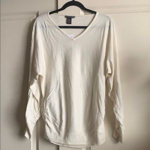 Cream sweater size xl new with tags!